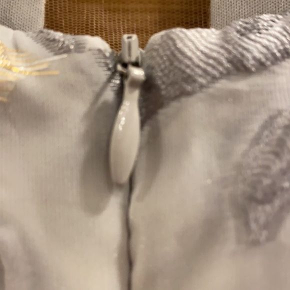 Nicole Bakti Floral Embroidered Jewel Dress - Picture 11 of 11